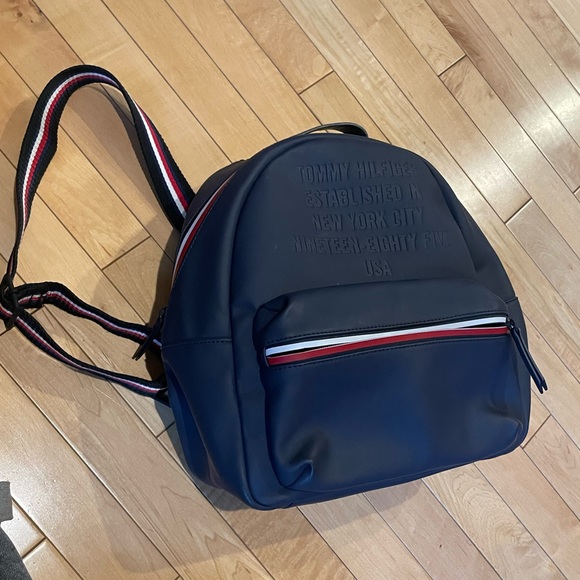 Tommy Hilfiger backpack - Picture 4 of 6